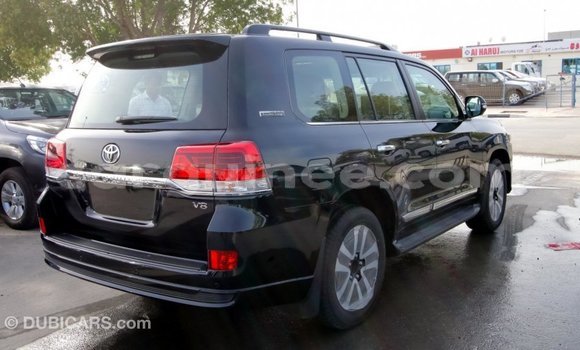 Buy Import Toyota Land Cruiser Black Car in Import - Dubai in Conakry Buy Import Toyota Land Cruiser Black Car in Import - Dubai in Conakry