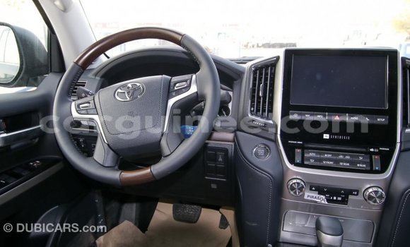 Buy Import Toyota Land Cruiser Black Car in Import - Dubai in Conakry Buy Import Toyota Land Cruiser Black Car in Import - Dubai in Conakry