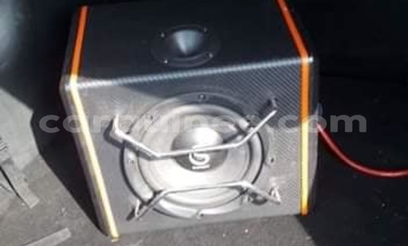 Acheter Occasion Voiture Mazda 323 Noir à Conakry, Conakry Acheter Occasion Voiture Mazda 323 Noir à Conakry, Conakry