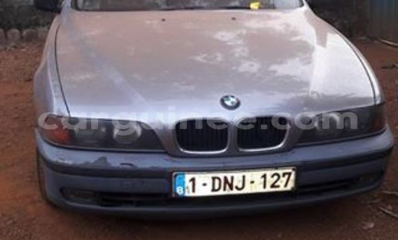 Acheter Occasion Voiture BMW 3–Series Gris à Conakry, Conakry Acheter Occasion Voiture BMW 3–Series Gris à Conakry, Conakry