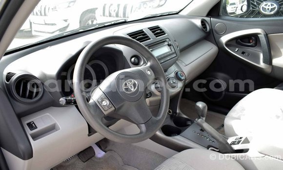 Buy Import Toyota 4Runner White Car in Import - Dubai in Conakry Buy Import Toyota 4Runner White Car in Import - Dubai in Conakry