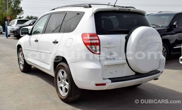Buy Import Toyota 4Runner White Car in Import - Dubai in Conakry Buy Import Toyota 4Runner White Car in Import - Dubai in Conakry