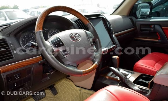 Buy Import Toyota Land Cruiser Black Car in Import - Dubai in Conakry Buy Import Toyota Land Cruiser Black Car in Import - Dubai in Conakry