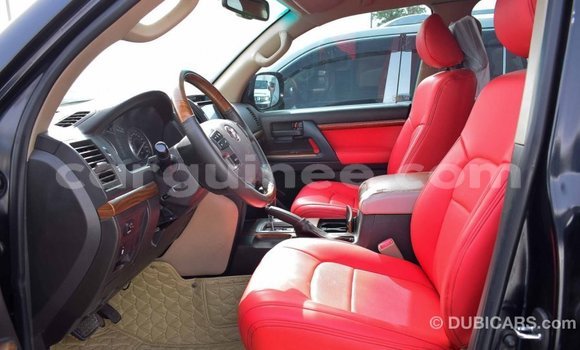 Buy Import Toyota Land Cruiser Black Car in Import - Dubai in Conakry Buy Import Toyota Land Cruiser Black Car in Import - Dubai in Conakry