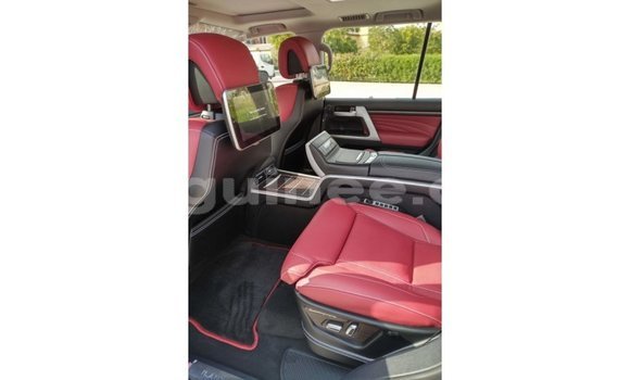 Buy Import Toyota Land Cruiser Black Car in Import - Dubai in Conakry Buy Import Toyota Land Cruiser Black Car in Import - Dubai in Conakry