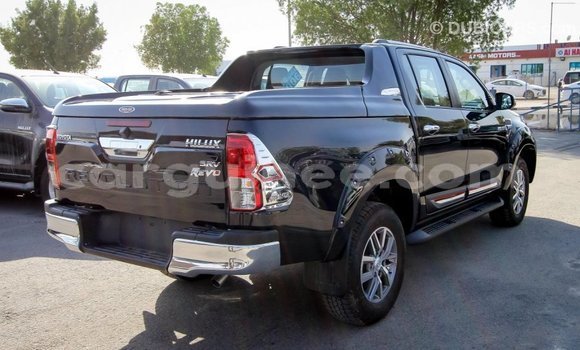 Buy Import Toyota Land Cruiser Black Car in Import - Dubai in Conakry Buy Import Toyota Land Cruiser Black Car in Import - Dubai in Conakry