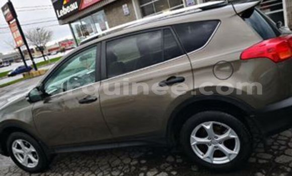 Buy Used Toyota RAV4 Brown Car in Conakry in Conakry Buy Used Toyota RAV4 Brown Car in Conakry in Conakry