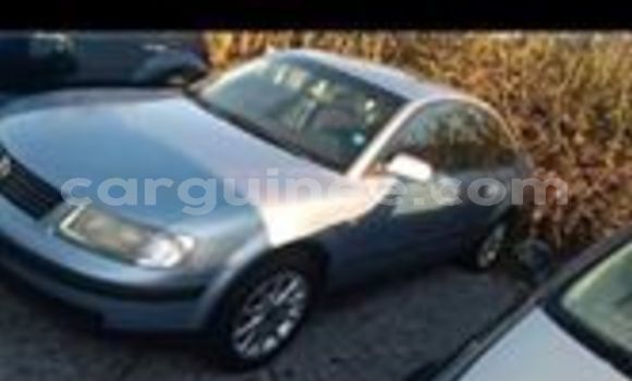 Buy Used Volkswagen Passat Blue Car in Conakry in Conakry Buy Used Volkswagen Passat Blue Car in Conakry in Conakry