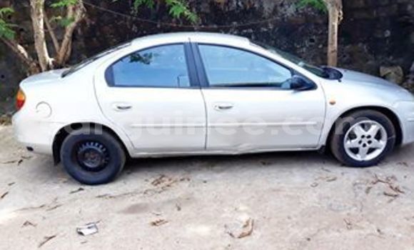 Buy Used Chrysler Neon White Car in Conakry in Conakry Buy Used Chrysler Neon White Car in Conakry in Conakry