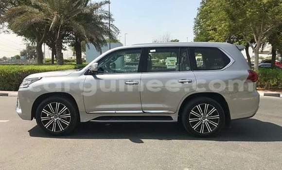 Buy Used Lexus LX 570 Silver Car in Conakry in Conakry Buy Used Lexus LX 570 Silver Car in Conakry in Conakry