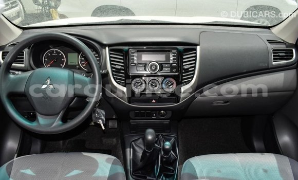 Buy Import Mitsubishi L200 Other Car in Import - Dubai in Conakry Buy Import Mitsubishi L200 Other Car in Import - Dubai in Conakry