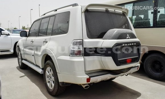 Buy Import Mitsubishi Pajero White Car in Import - Dubai in Conakry Buy Import Mitsubishi Pajero White Car in Import - Dubai in Conakry