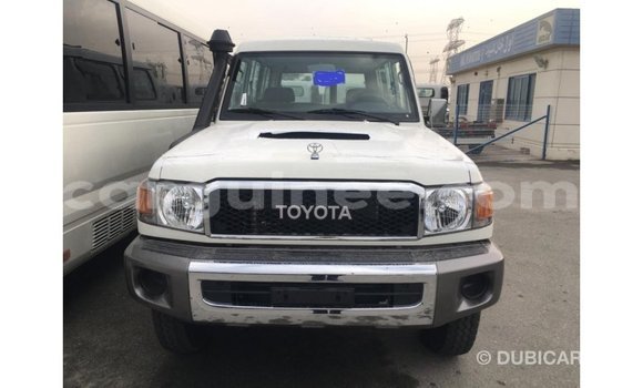 Buy Import Toyota Land Cruiser White Car in Import - Dubai in Conakry Buy Import Toyota Land Cruiser White Car in Import - Dubai in Conakry