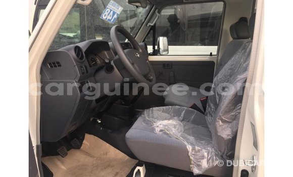 Buy Import Toyota Land Cruiser White Car in Import - Dubai in Conakry Buy Import Toyota Land Cruiser White Car in Import - Dubai in Conakry
