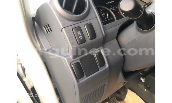 Buy Import Toyota Land Cruiser White Car in Import - Dubai in Conakry Buy Import Toyota Land Cruiser White Car in Import - Dubai in Conakry
