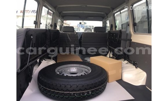 Buy Import Toyota Land Cruiser White Car in Import - Dubai in Conakry Buy Import Toyota Land Cruiser White Car in Import - Dubai in Conakry