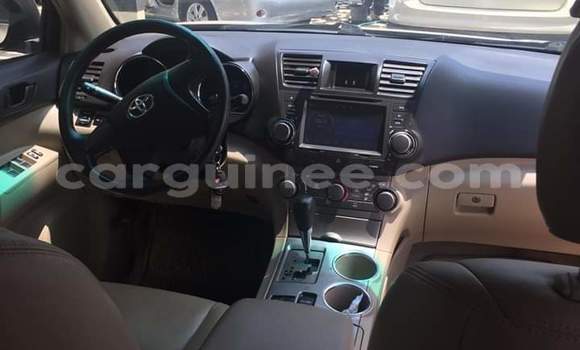 Buy Used Toyota Highlander Brown Car in Conakry in Conakry Buy Used Toyota Highlander Brown Car in Conakry in Conakry