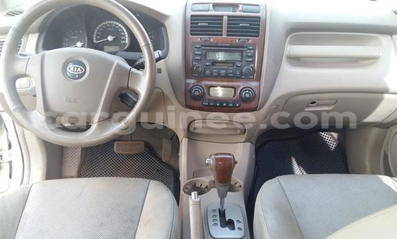 Acheter Occasion Voiture Kia Sportage Blanc à Conakry, Conakry Acheter Occasion Voiture Kia Sportage Blanc à Conakry, Conakry