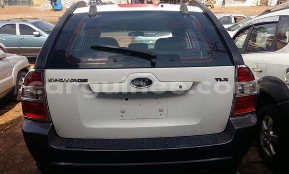 Acheter Occasion Voiture Kia Sportage Blanc à Conakry, Conakry Acheter Occasion Voiture Kia Sportage Blanc à Conakry, Conakry