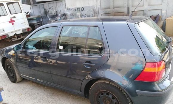 Buy Used Volkswagen Golf Blue Car in Conakry in Conakry Buy Used Volkswagen Golf Blue Car in Conakry in Conakry