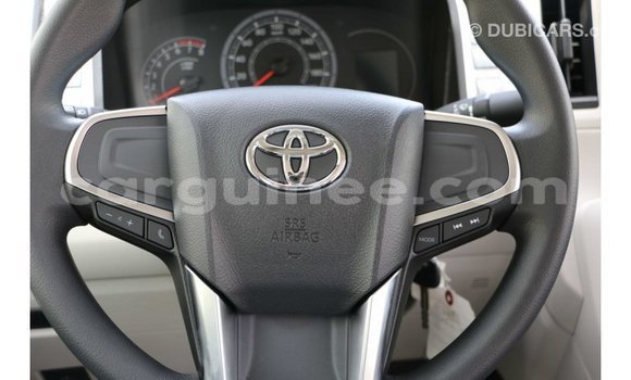 Buy Import Toyota Hiace White Car in Import - Dubai in Conakry Buy Import Toyota Hiace White Car in Import - Dubai in Conakry