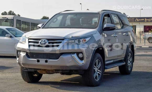 Acheter Import Voiture Toyota Fortuner Autre à Import - Dubai, Conakry Acheter Import Voiture Toyota Fortuner Autre à Import - Dubai, Conakry
