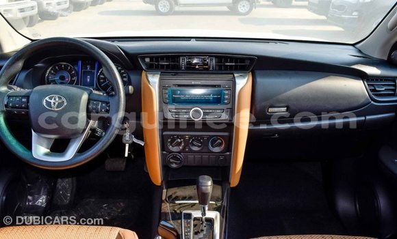 Acheter Import Voiture Toyota Fortuner Autre à Import - Dubai, Conakry Acheter Import Voiture Toyota Fortuner Autre à Import - Dubai, Conakry