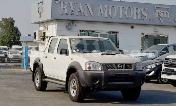 Buy Import Nissan NP 300 White Car in Import - Dubai in Conakry Buy Import Nissan NP 300 White Car in Import - Dubai in Conakry
