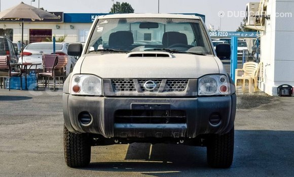 Buy Import Nissan NP 300 White Car in Import - Dubai in Conakry Buy Import Nissan NP 300 White Car in Import - Dubai in Conakry