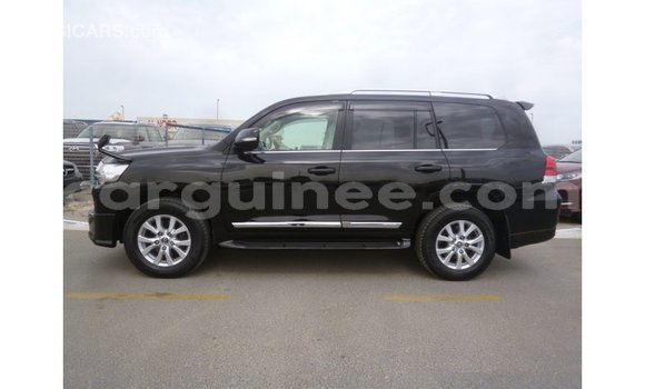 Buy Import Toyota Land Cruiser Black Car in Import - Dubai in Conakry Buy Import Toyota Land Cruiser Black Car in Import - Dubai in Conakry