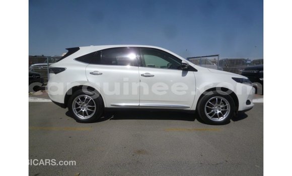 Buy Import Toyota Harrier White Car in Import - Dubai in Conakry Buy Import Toyota Harrier White Car in Import - Dubai in Conakry