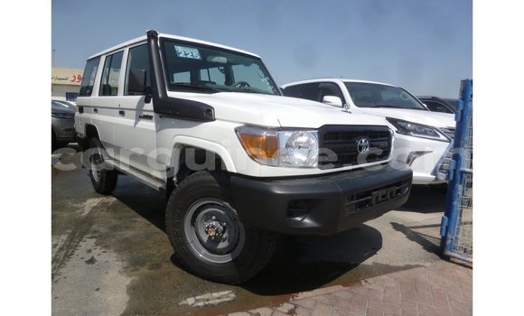 Buy Import Toyota Land Cruiser White Car in Import - Dubai in Conakry Buy Import Toyota Land Cruiser White Car in Import - Dubai in Conakry