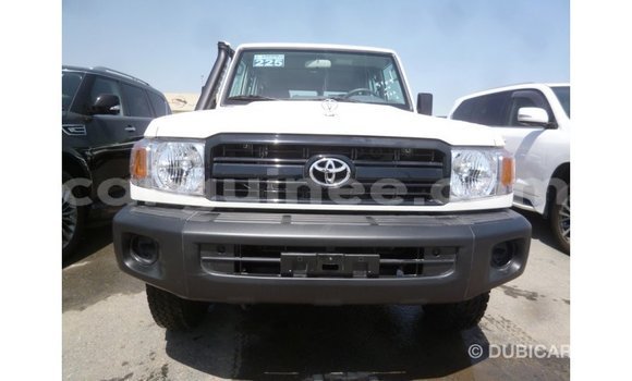 Buy Import Toyota Land Cruiser White Car in Import - Dubai in Conakry Buy Import Toyota Land Cruiser White Car in Import - Dubai in Conakry