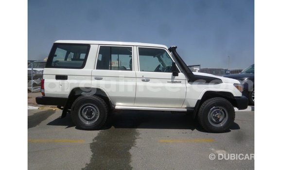 Buy Import Toyota Land Cruiser White Car in Import - Dubai in Conakry Buy Import Toyota Land Cruiser White Car in Import - Dubai in Conakry