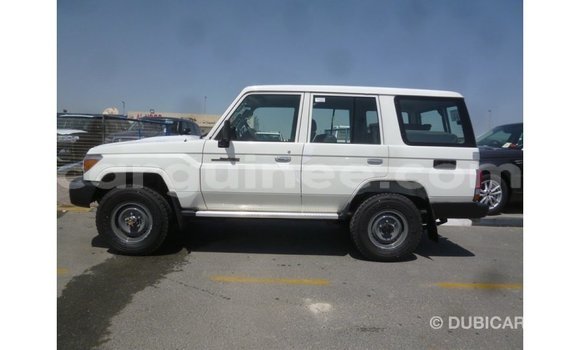 Buy Import Toyota Land Cruiser White Car in Import - Dubai in Conakry Buy Import Toyota Land Cruiser White Car in Import - Dubai in Conakry
