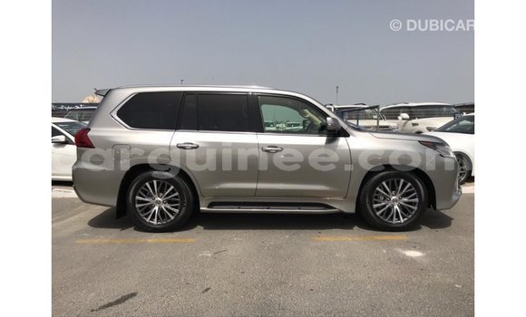 Acheter Import Voiture Lexus LX Autre à Import - Dubai, Conakry Acheter Import Voiture Lexus LX Autre à Import - Dubai, Conakry