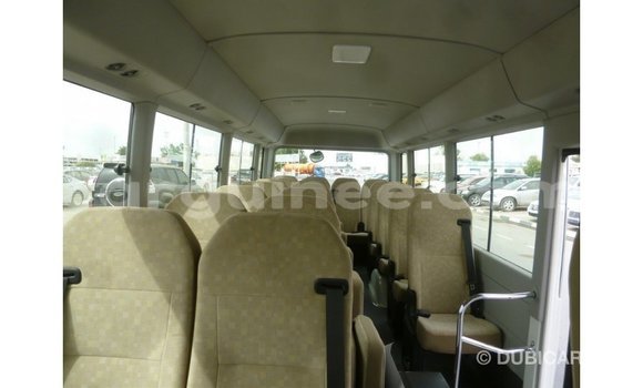 Acheter Import Voiture Toyota Coaster Blanc à Import - Dubai, Conakry Acheter Import Voiture Toyota Coaster Blanc à Import - Dubai, Conakry