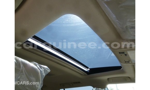 Acheter Import Voiture Toyota Land Cruiser Blanc à Import - Dubai, Conakry Acheter Import Voiture Toyota Land Cruiser Blanc à Import - Dubai, Conakry