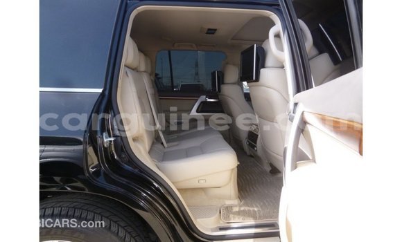 Buy Import Toyota Land Cruiser Black Car in Import - Dubai in Conakry Buy Import Toyota Land Cruiser Black Car in Import - Dubai in Conakry