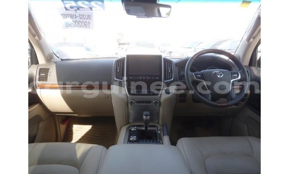 Buy Import Toyota Land Cruiser Black Car in Import - Dubai in Conakry Buy Import Toyota Land Cruiser Black Car in Import - Dubai in Conakry