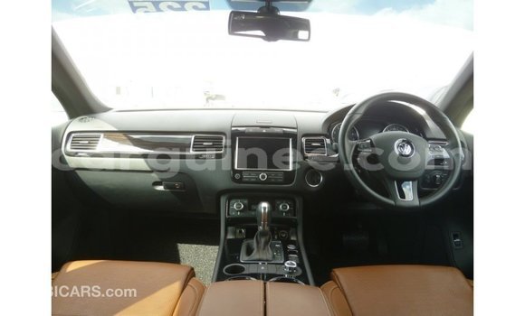 Buy Import Volkswagen Touareg Brown Car in Import - Dubai in Conakry Buy Import Volkswagen Touareg Brown Car in Import - Dubai in Conakry