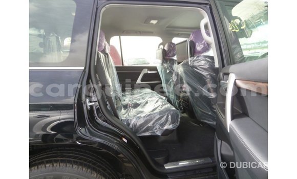 Acheter Import Voiture Toyota Land Cruiser Noir à Import - Dubai, Conakry Acheter Import Voiture Toyota Land Cruiser Noir à Import - Dubai, Conakry