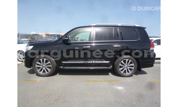 Buy Import Toyota Land Cruiser Black Car in Import - Dubai in Conakry Buy Import Toyota Land Cruiser Black Car in Import - Dubai in Conakry