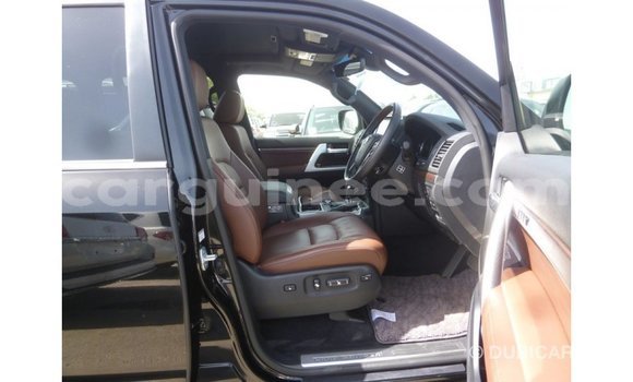 Buy Import Toyota Land Cruiser Black Car in Import - Dubai in Conakry Buy Import Toyota Land Cruiser Black Car in Import - Dubai in Conakry