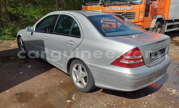 Acheter Occasion Voiture Mercedes-Benz C–Class Gris à Conakry, Conakry Acheter Occasion Voiture Mercedes-Benz C–Class Gris à Conakry, Conakry