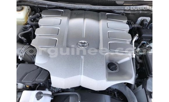 Buy Import Toyota Land Cruiser White Car in Import - Dubai in Conakry Buy Import Toyota Land Cruiser White Car in Import - Dubai in Conakry