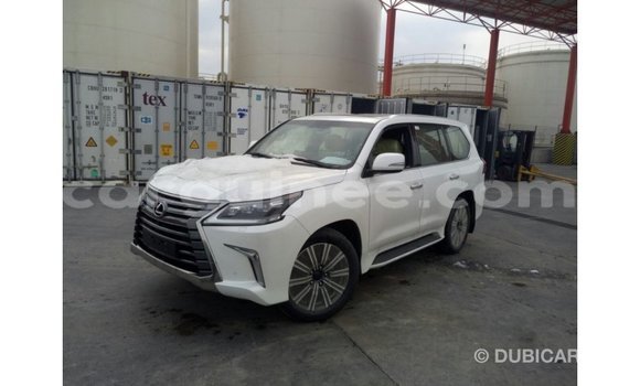 Acheter Import Voiture Lexus LX Blanc à Import - Dubai, Conakry Acheter Import Voiture Lexus LX Blanc à Import - Dubai, Conakry