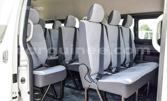 Buy Import Toyota Hiace White Car in Import - Dubai in Conakry Buy Import Toyota Hiace White Car in Import - Dubai in Conakry