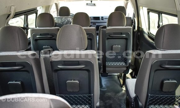 Buy Import Toyota Hiace White Car in Import - Dubai in Conakry Buy Import Toyota Hiace White Car in Import - Dubai in Conakry