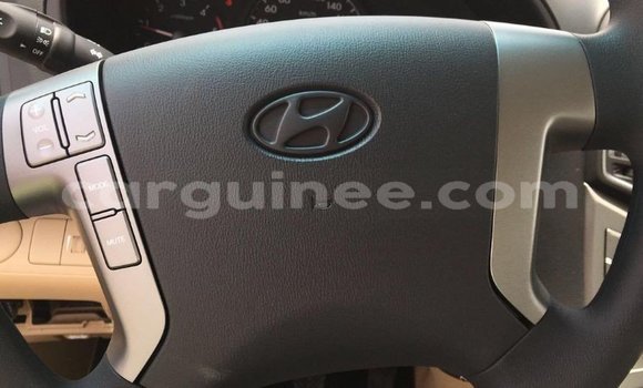 Buy Import Hyundai Accent White Car in Import - Dubai in Conakry Buy Import Hyundai Accent White Car in Import - Dubai in Conakry